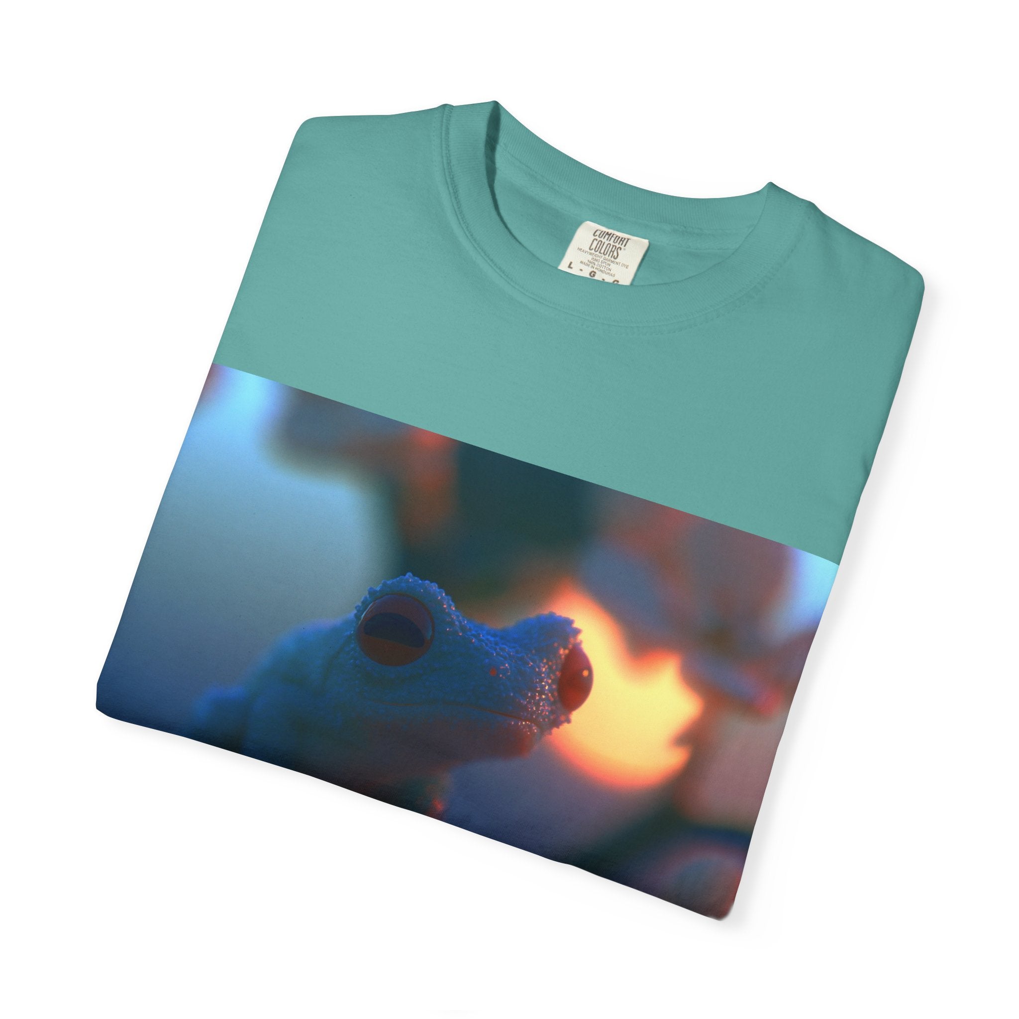 Sunset treefrog tee