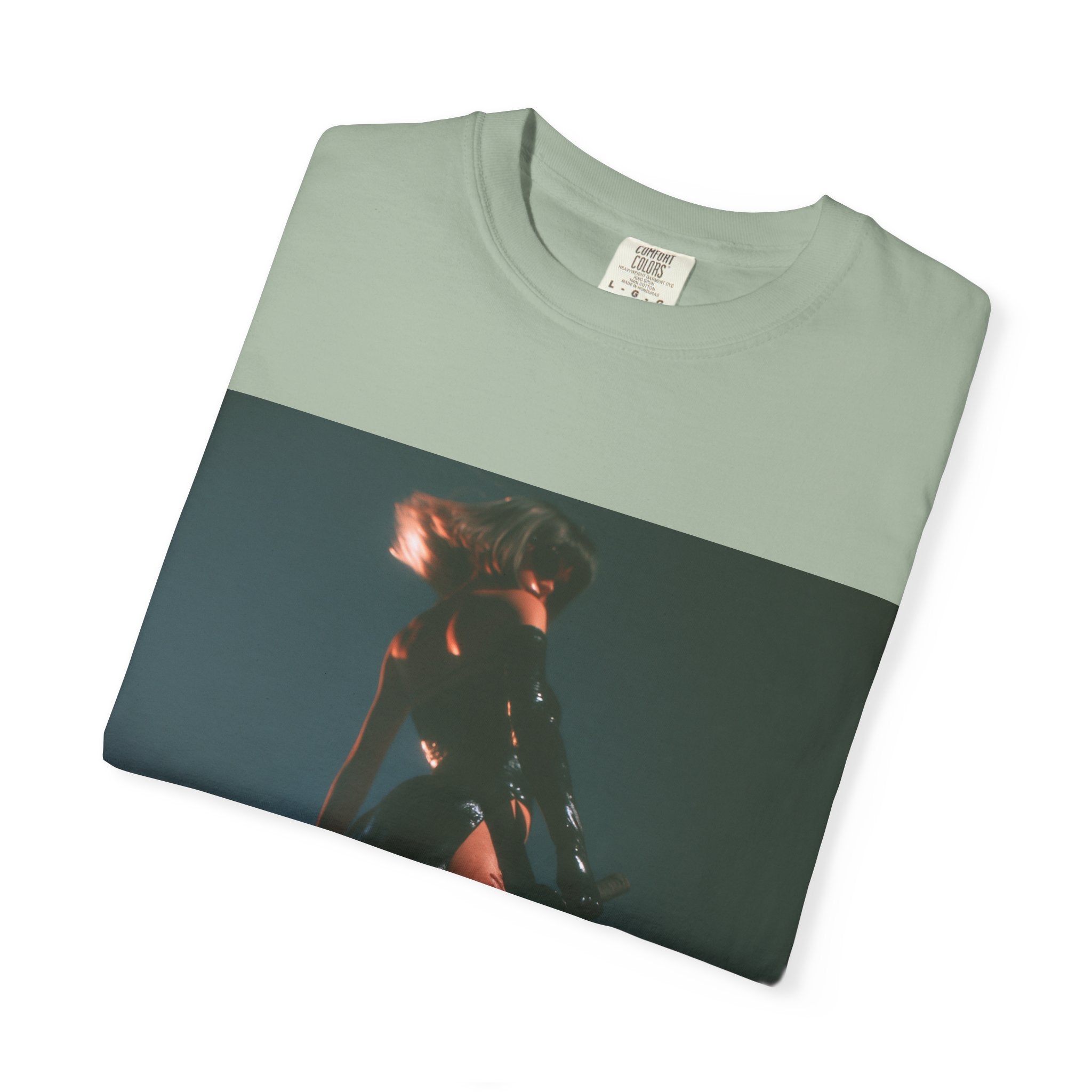 Dangerous girl tee