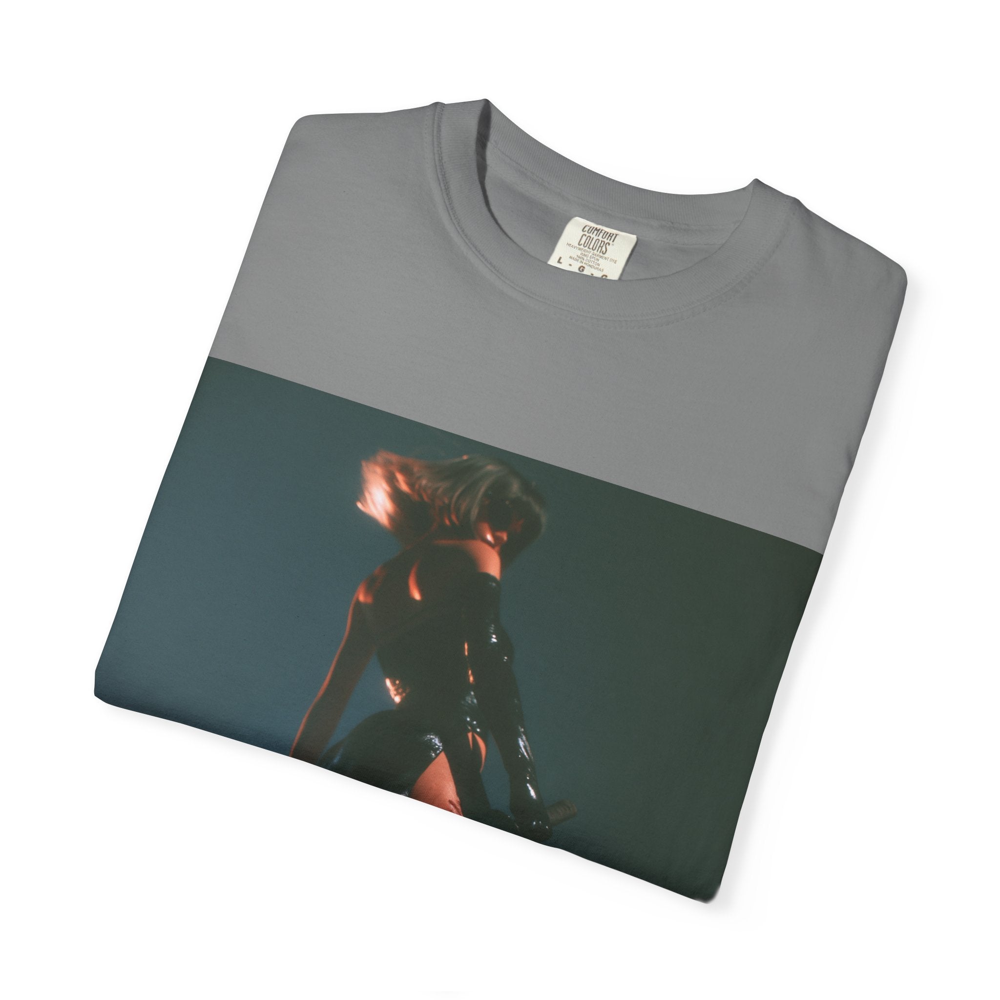 Dangerous girl tee