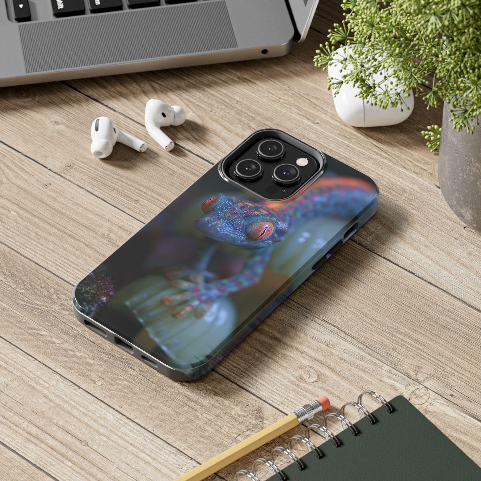 Bioluminescence phone case