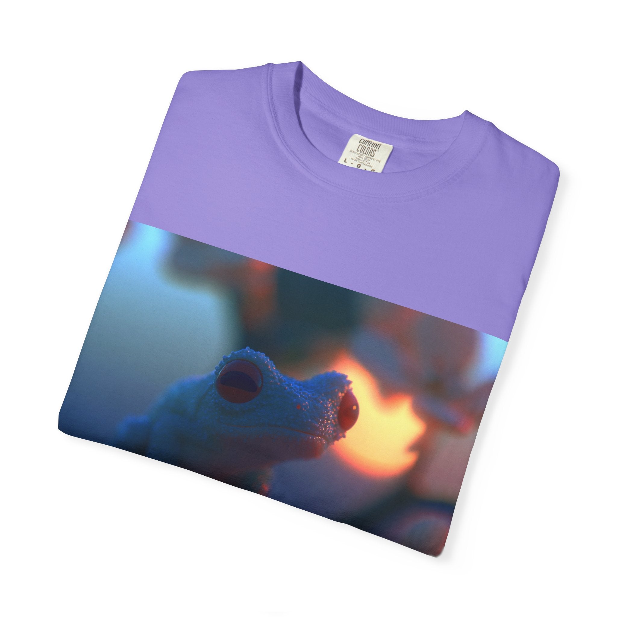 Sunset treefrog tee