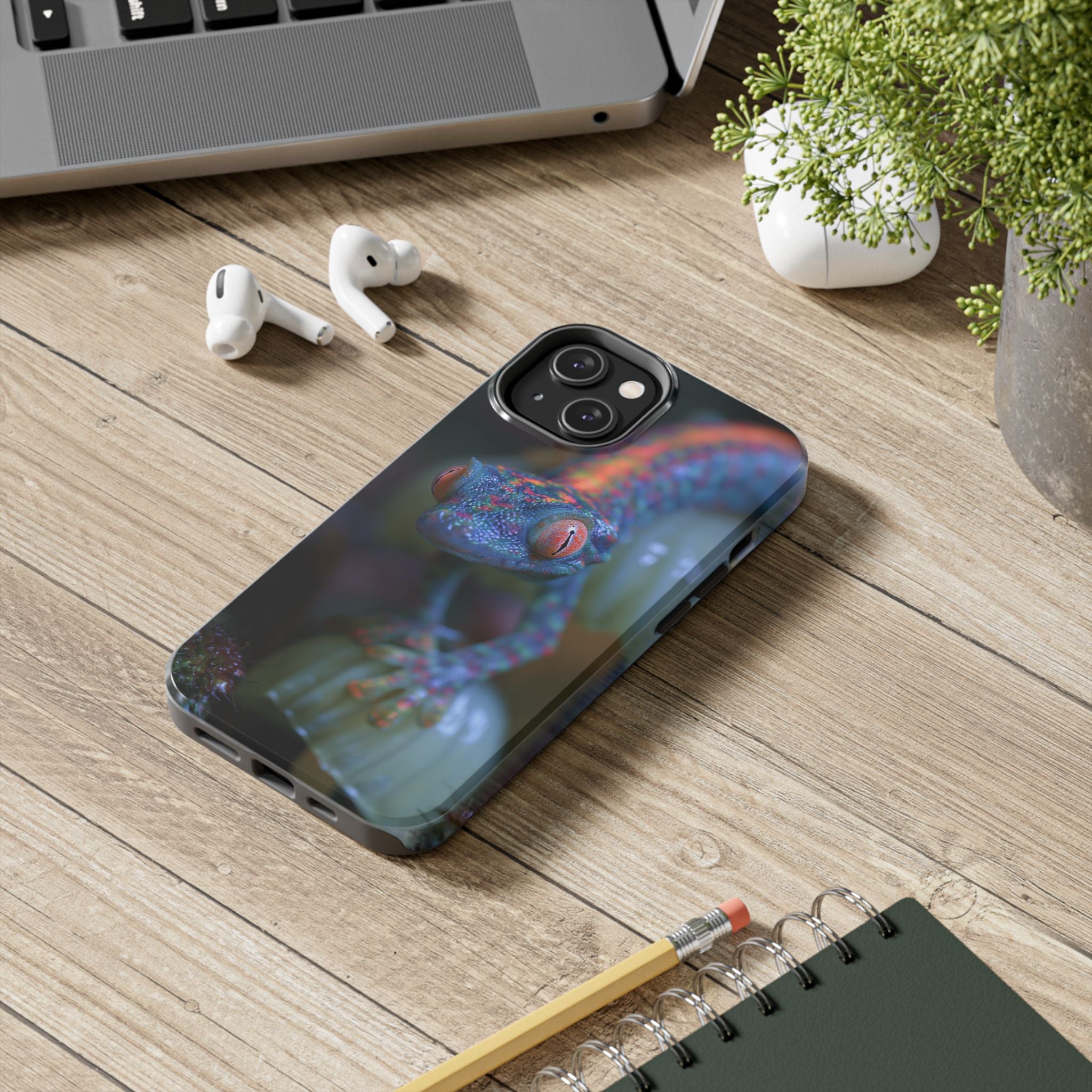 Bioluminescence phone case
