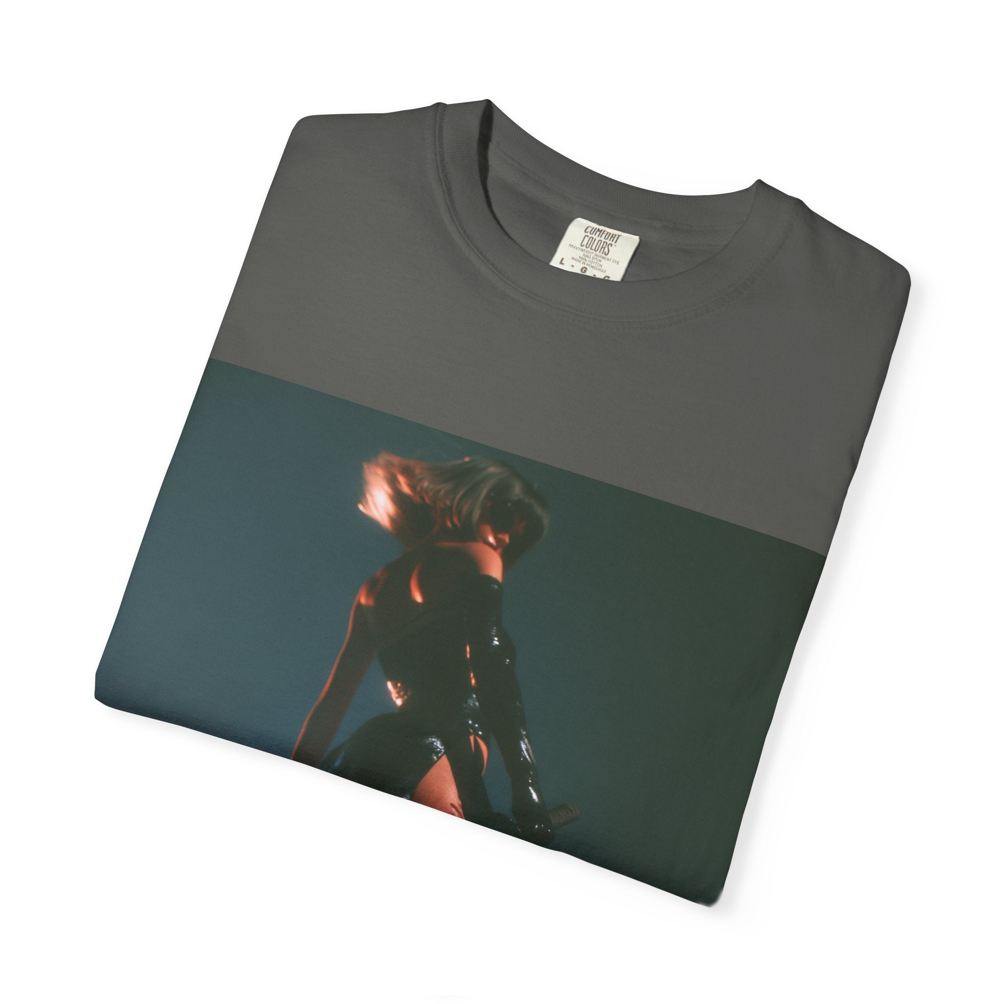 Dangerous girl tee