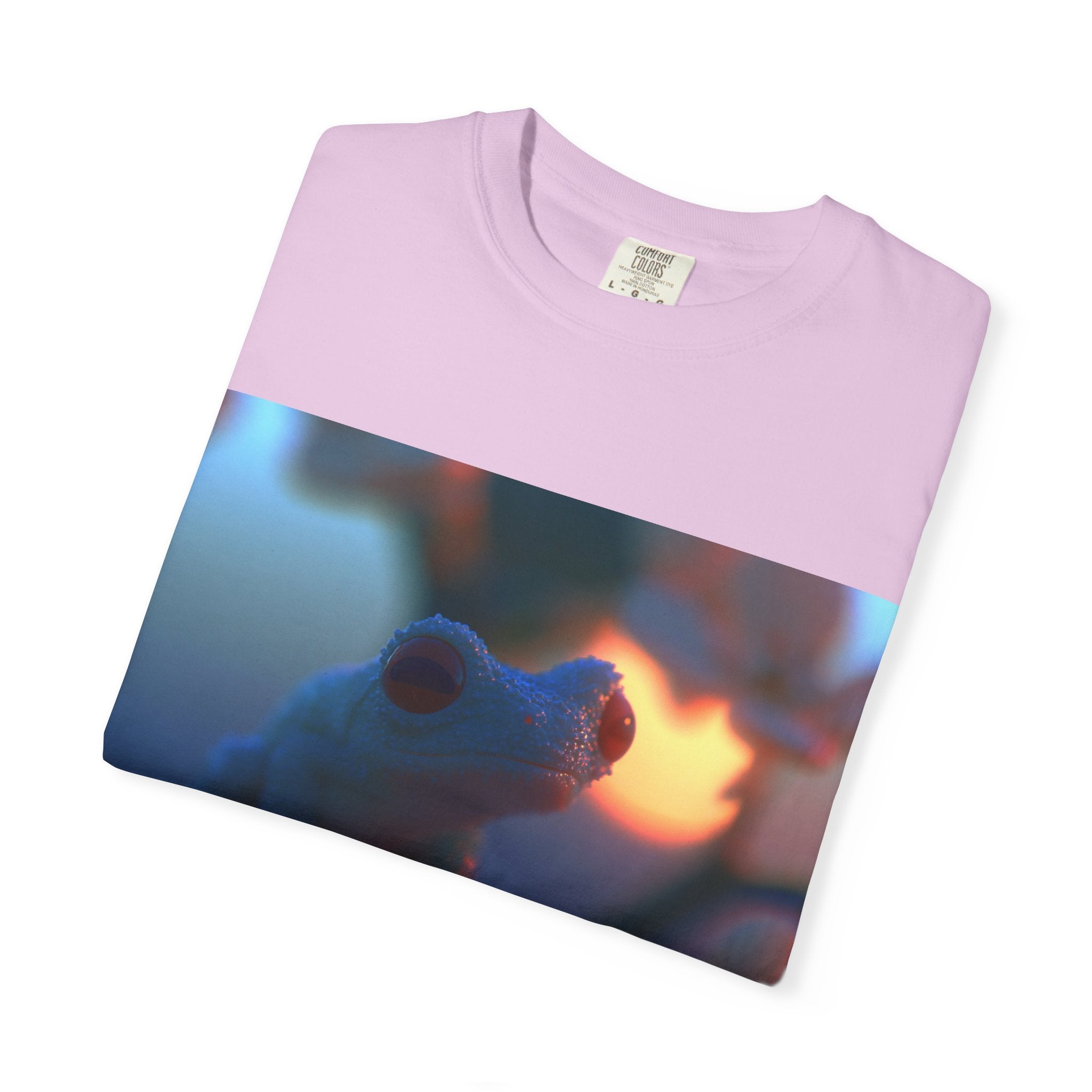 Sunset treefrog tee